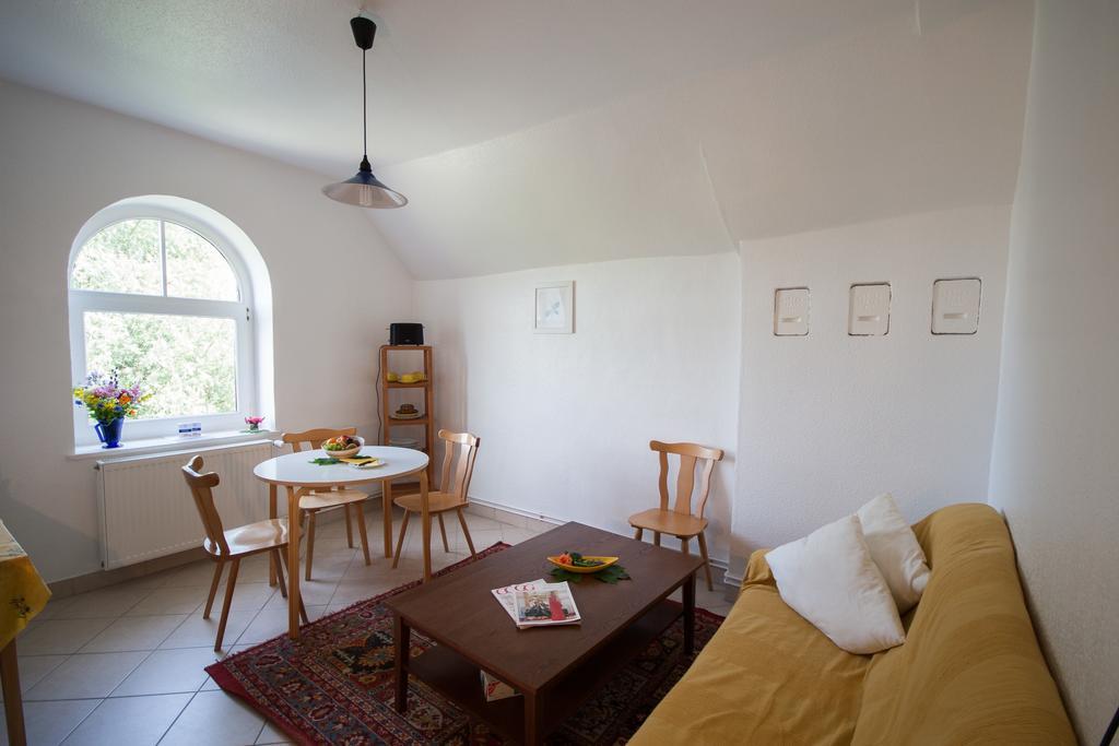 Hotel Gutshof Busch Sarstedt Rum bild